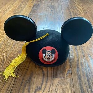 Vintage Mickey Mouse Graduation Ears Hat Walt Disney World Yellow Tassel WDW
